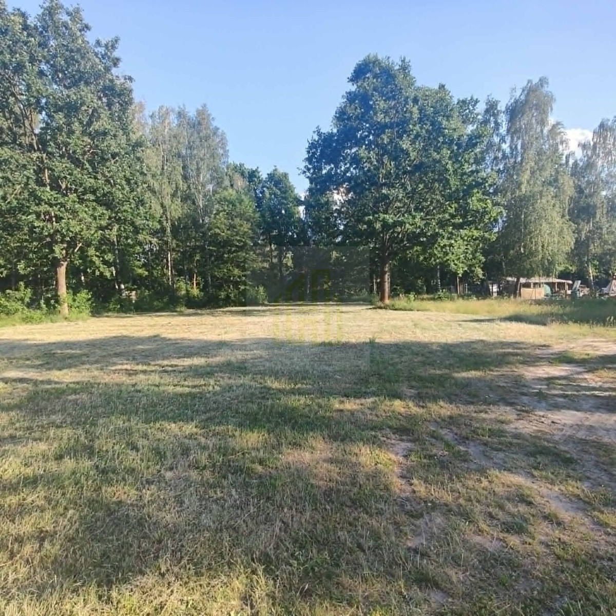 Działka budowlana blisko Grodziska, cisza i las