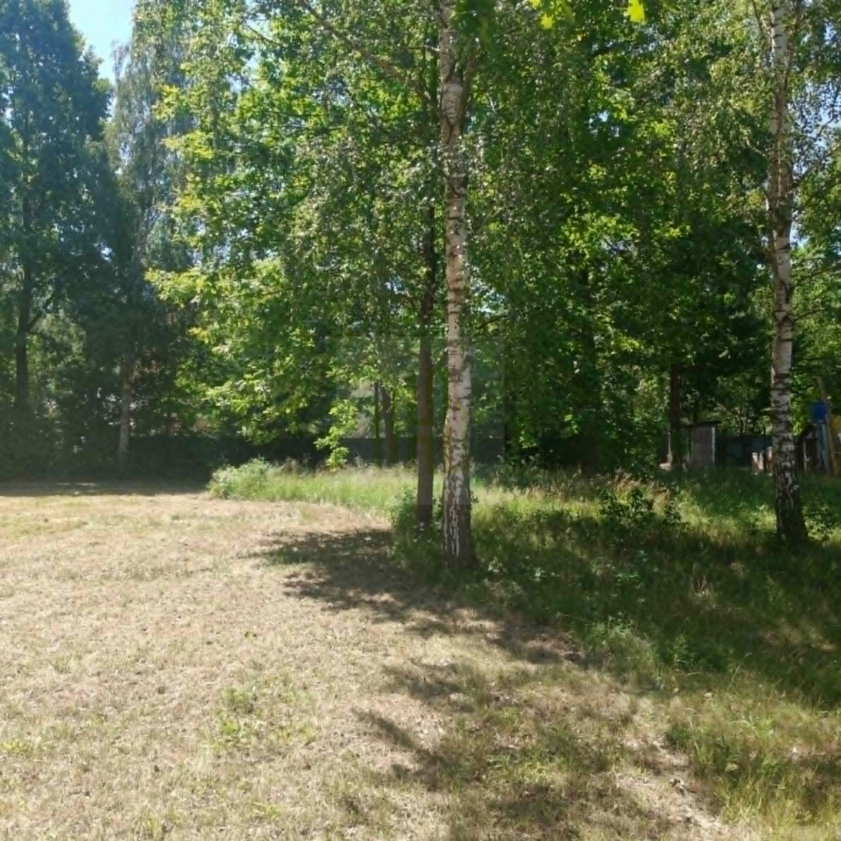 Działka budowlana blisko Grodziska, cisza i las