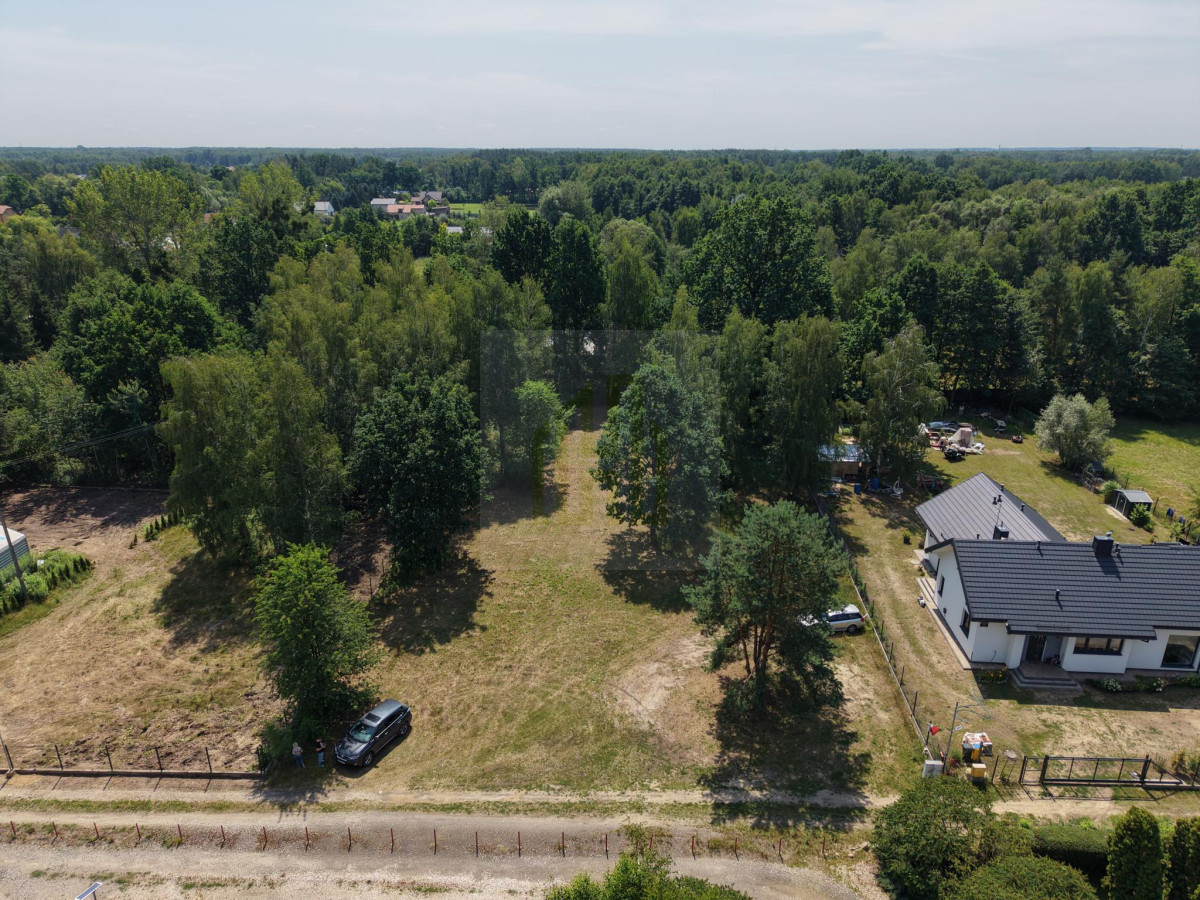 Działka budowlana blisko Grodziska, cisza i las