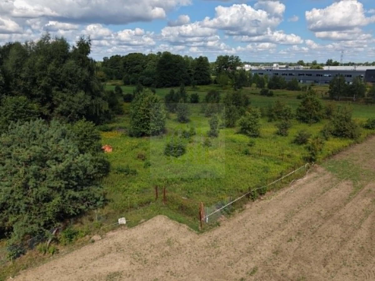 DZIAŁKA 832 m² | STANISŁAWOW PIERWSZY | UL. TĘCZOW