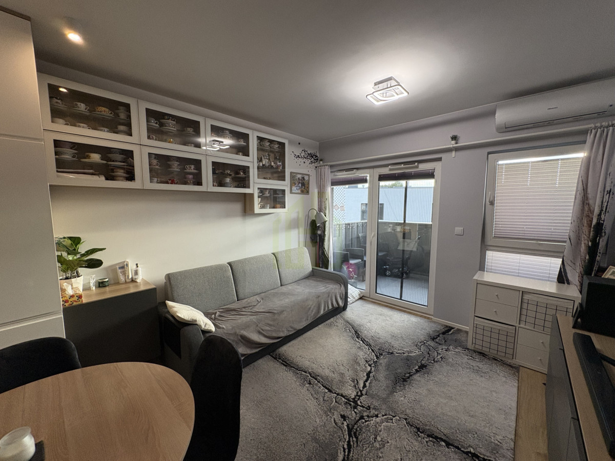 2 pokoje | 33 m² | Garaż + komórka