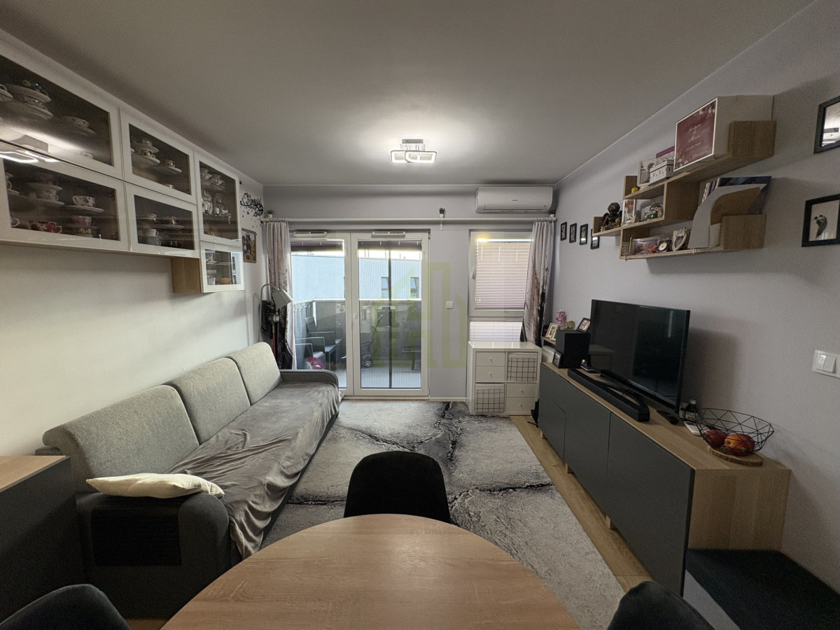 2 pokoje | 33 m² | Garaż + komórka