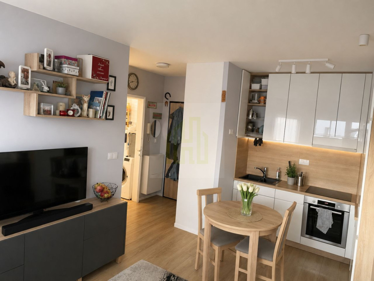 2 pokoje | 33 m² | Garaż + komórka