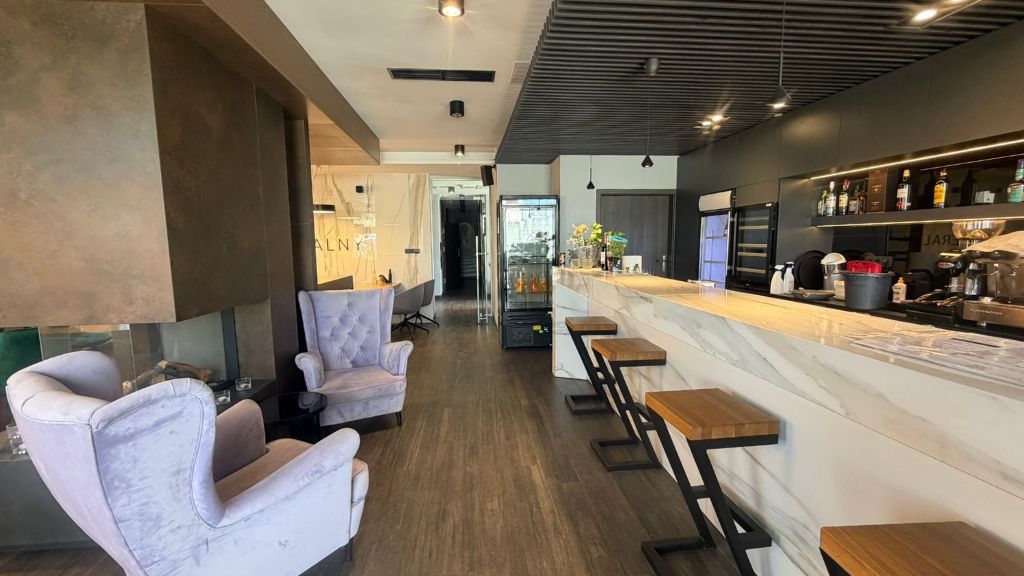 Komercyjny na wynajem