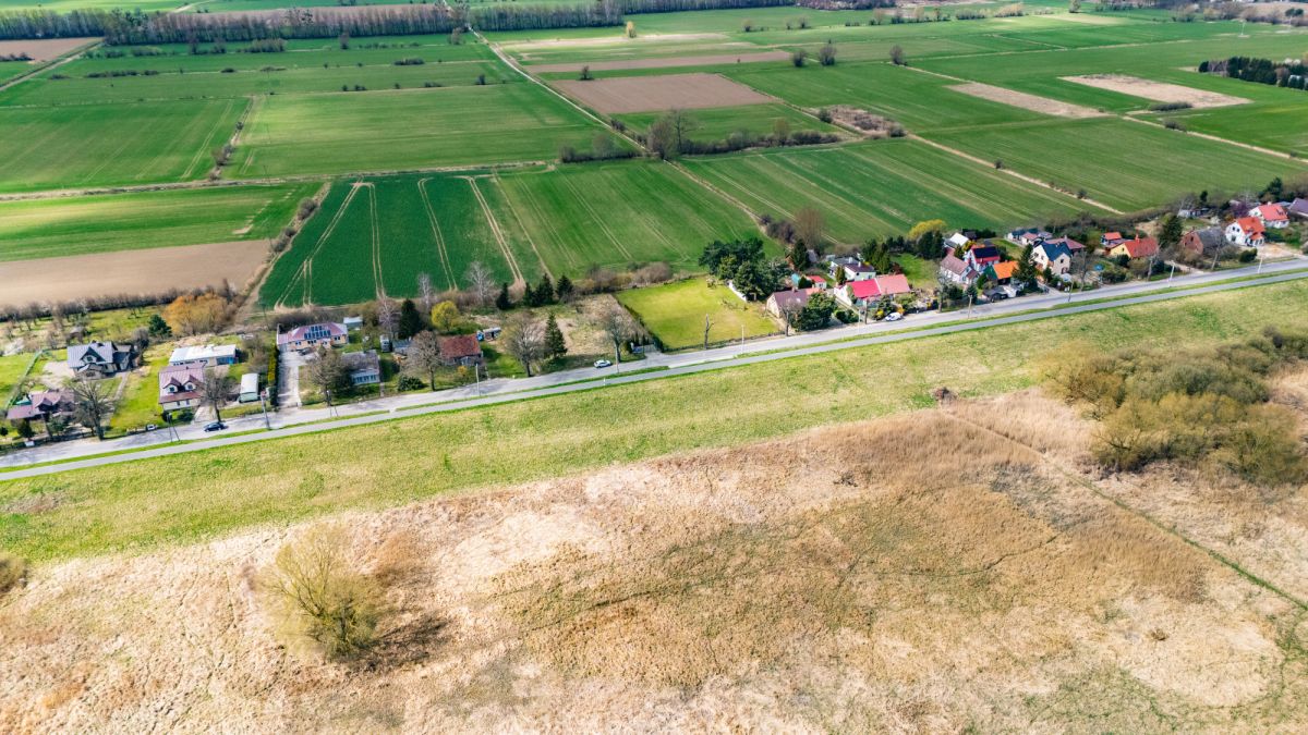 Działka na sprzedaż