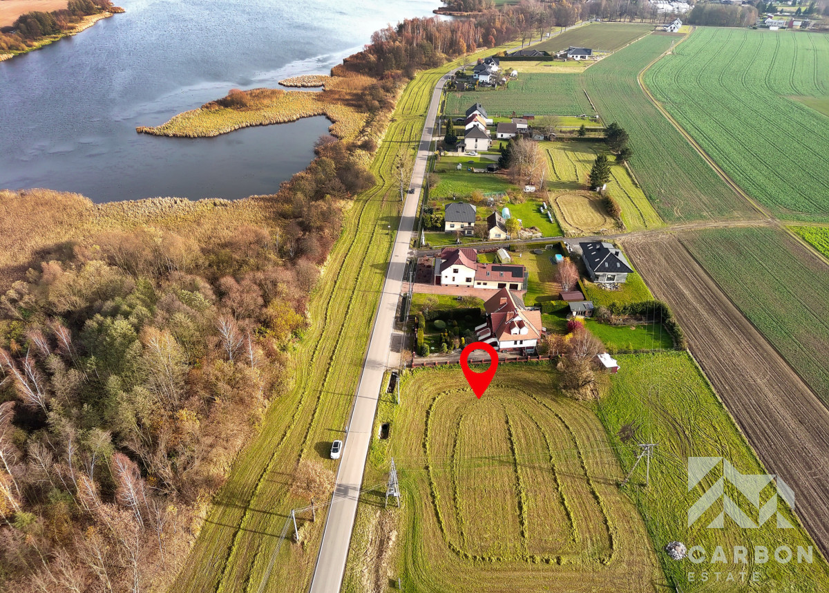 Działka na sprzedaż