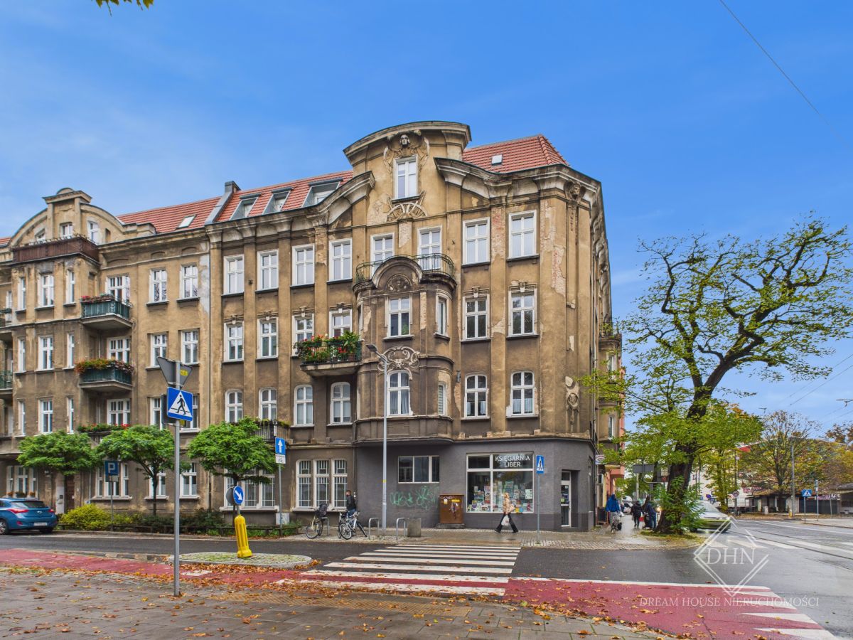 Parterowe, ciche mieszkanie w centrum Jeżyc