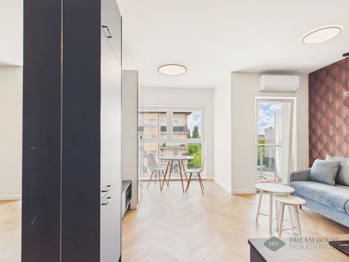 Kawalerka/miejsce/do zamieszkania/urządzona/balkon, zdjęcie 5