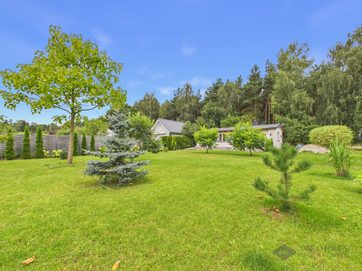 Całoroczny domek na zadbanej działce 730 m², zdjęcie 2