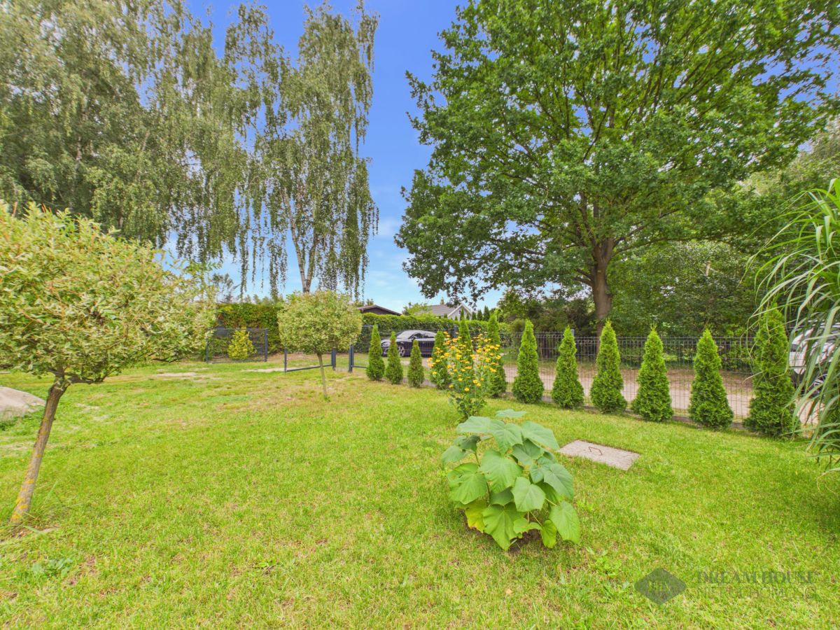 Całoroczny domek na zadbanej działce 730 m², zdjęcie 3