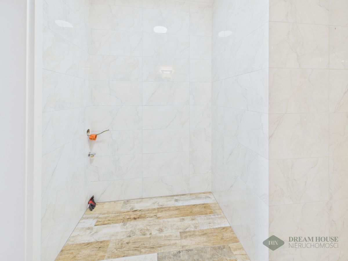 Całoroczny domek na zadbanej działce 730 m², zdjęcie 16