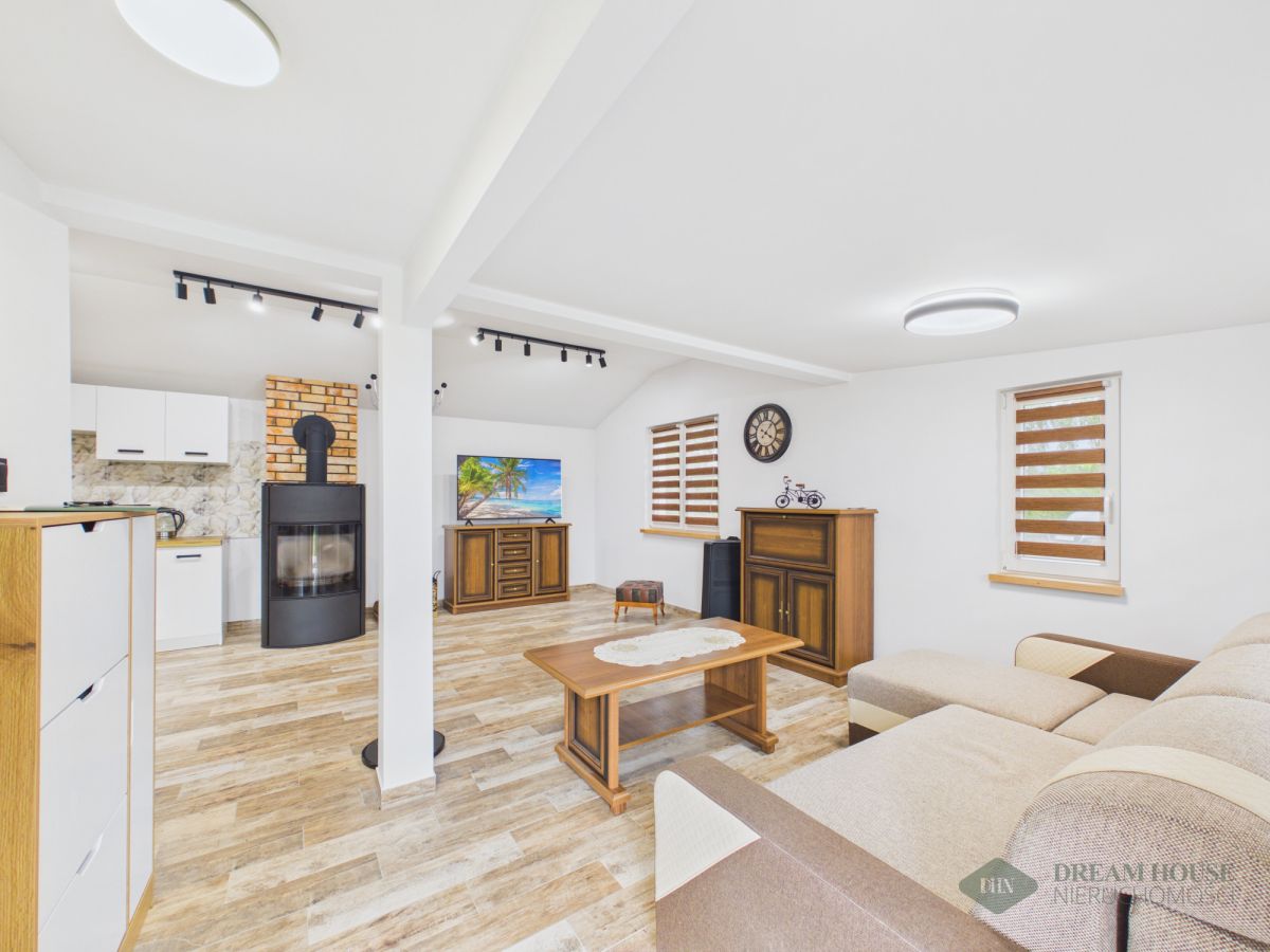 Całoroczny domek na zadbanej działce 730 m², zdjęcie 6