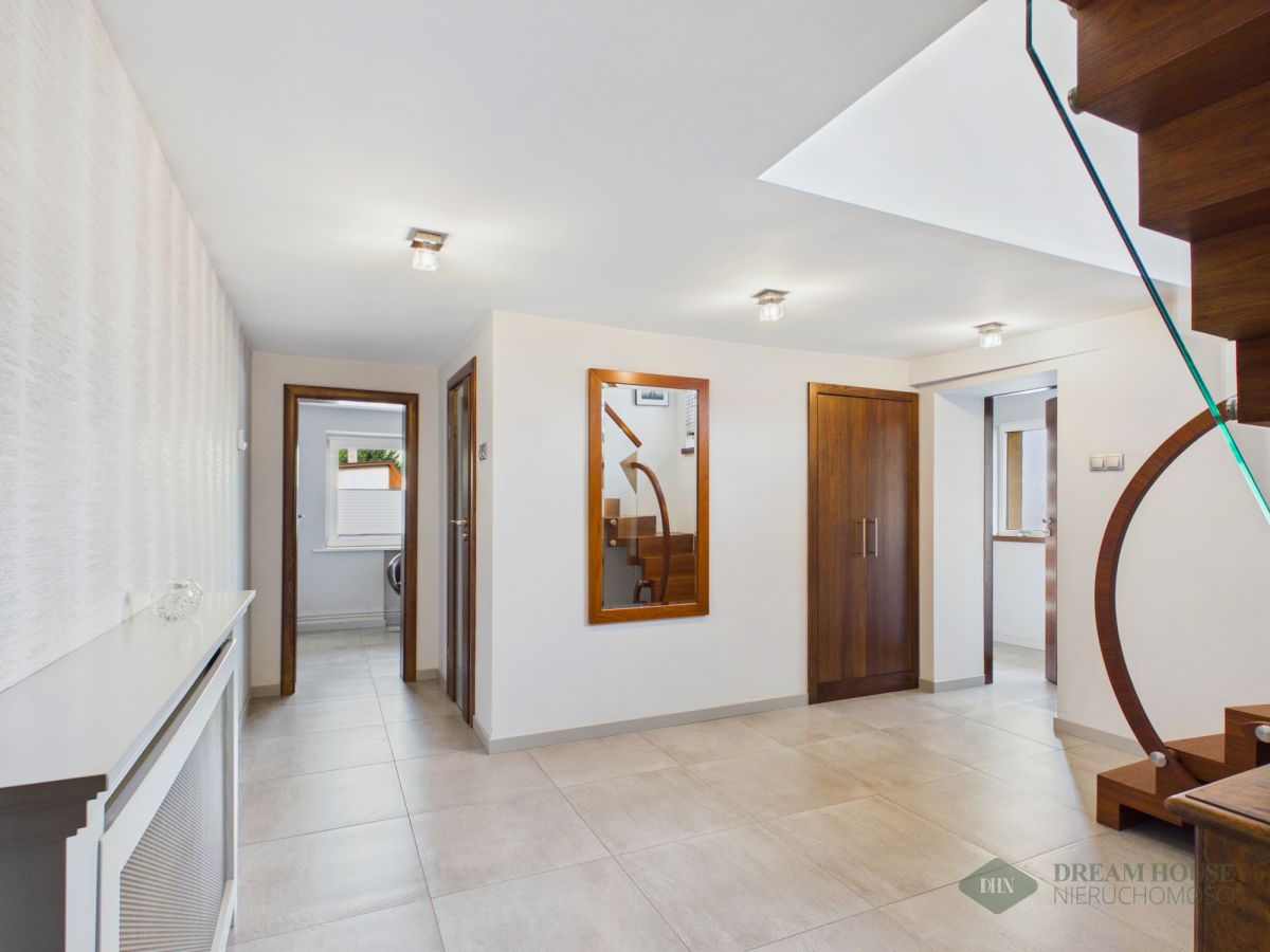 Szamotuły | 184 m² | Ogród | Piękny po remoncie, zdjęcie 5