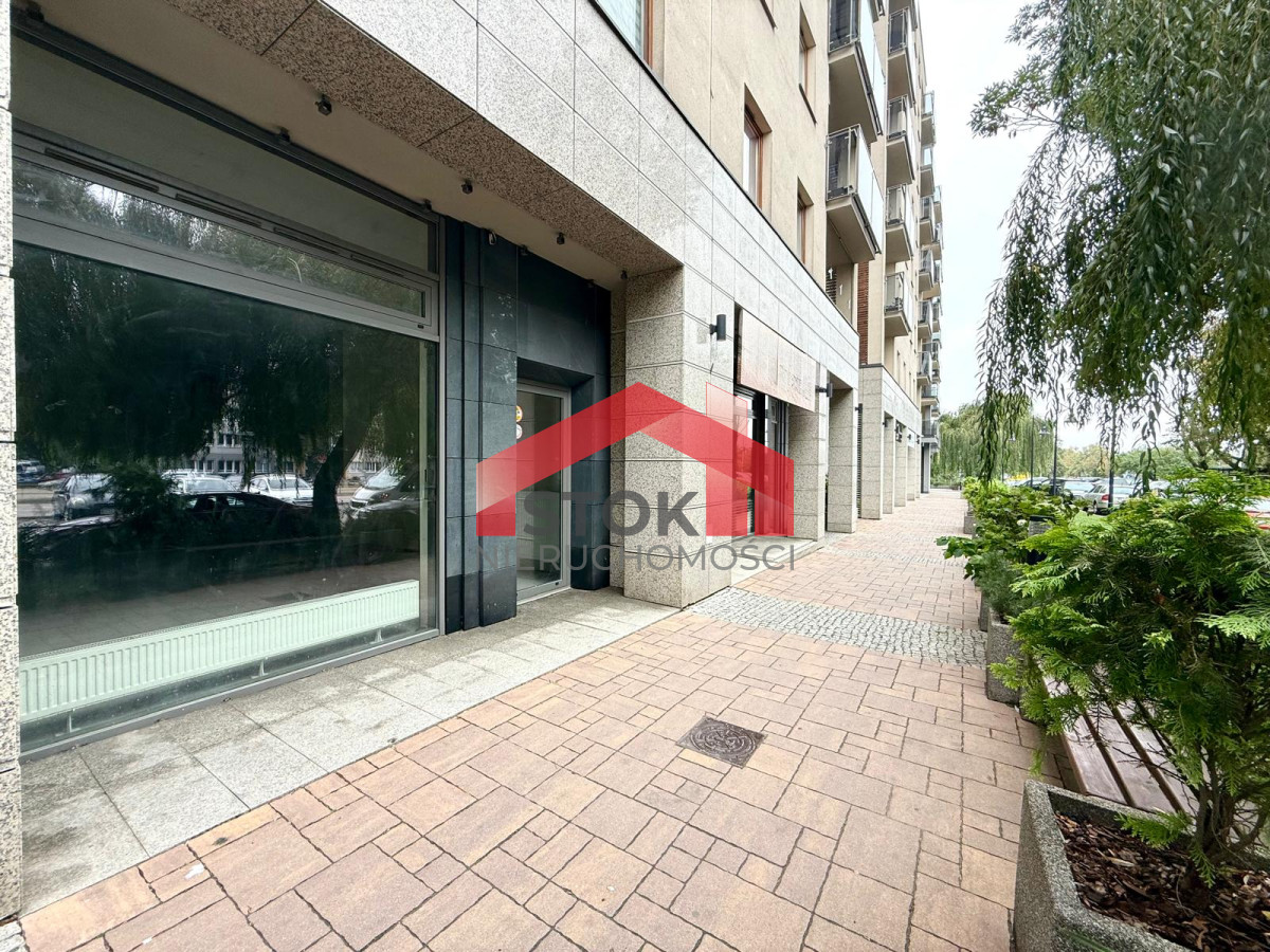 Komercyjny na sprzedaż