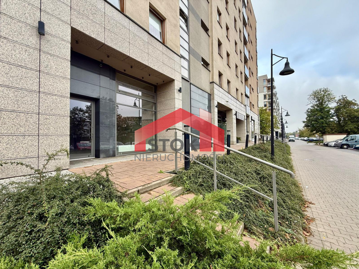 Komercyjny na sprzedaż