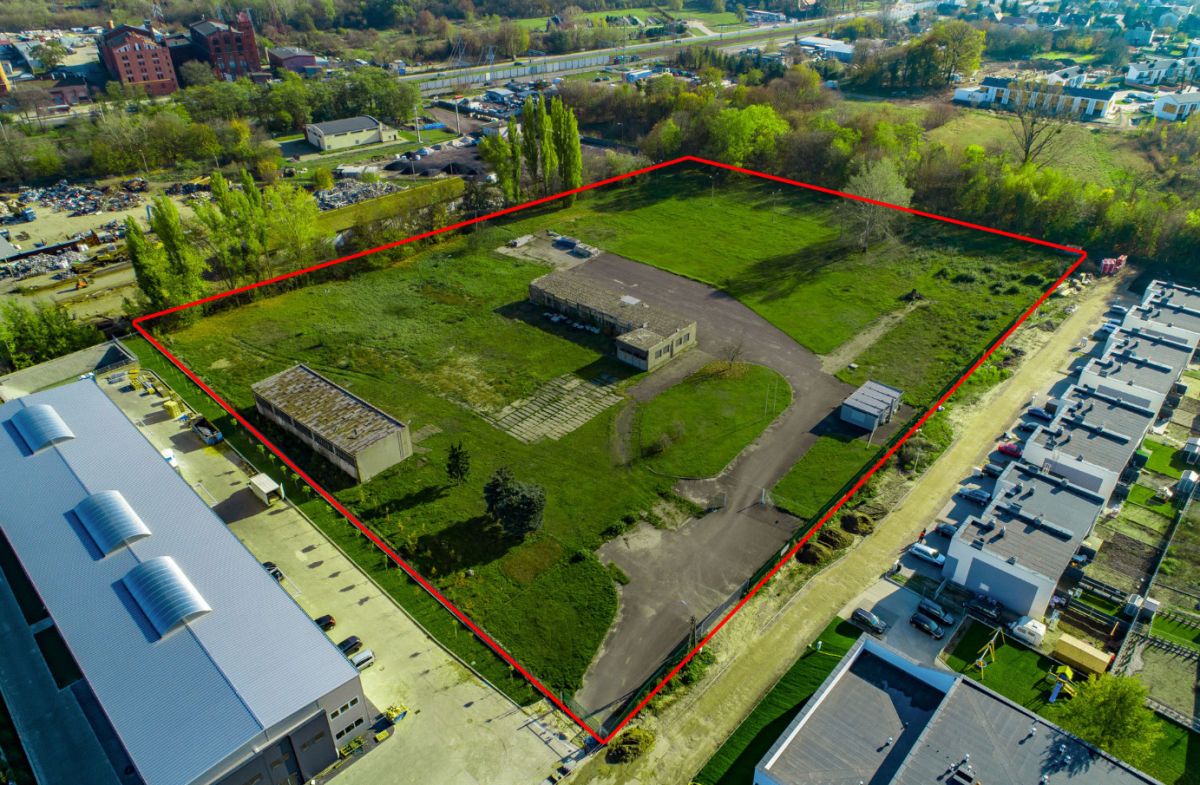 Działka na sprzedaż