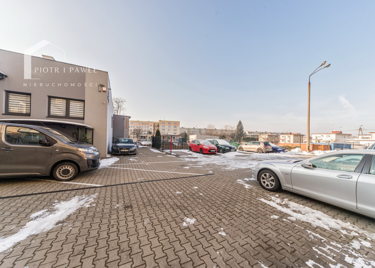 Komercyjny na sprzedaż