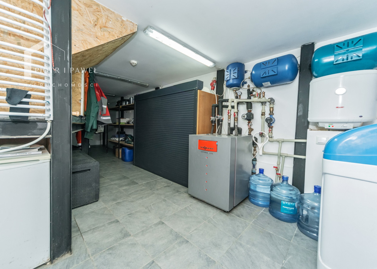 Komercyjny na sprzedaż