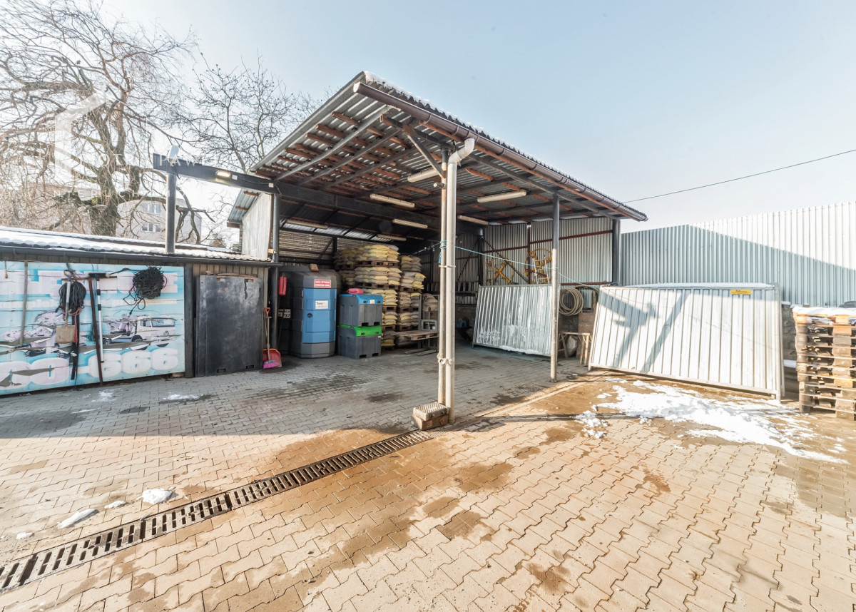 Komercyjny na sprzedaż