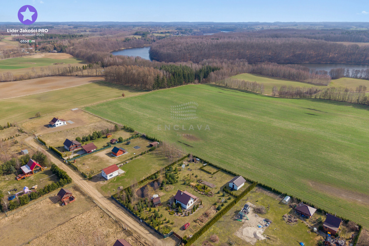 Działka na sprzedaż