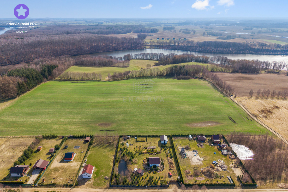 Działka na sprzedaż