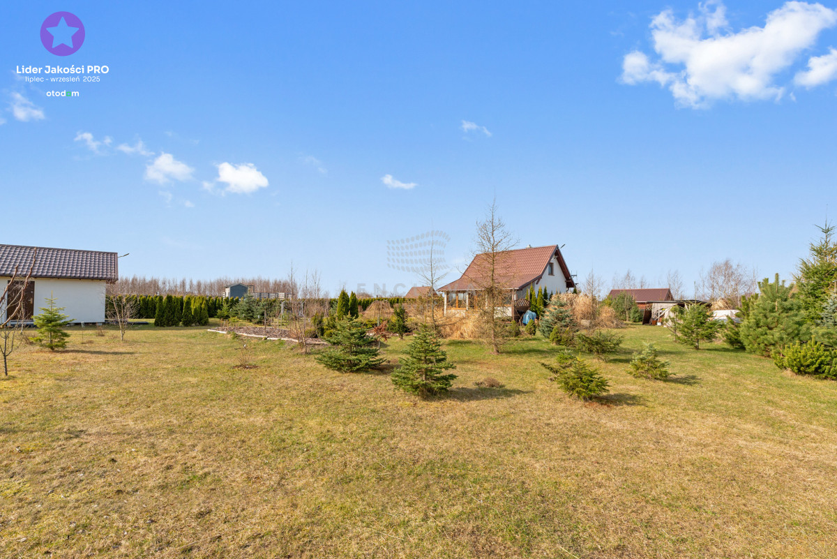 Działka na sprzedaż