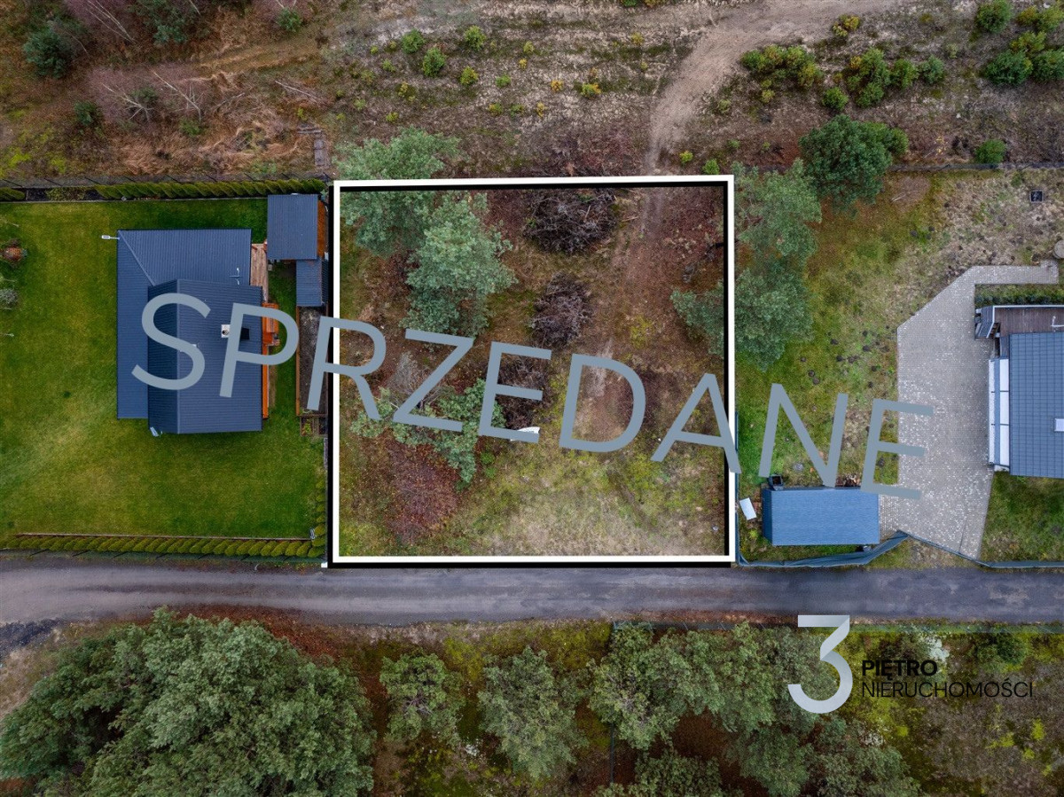 Działka na sprzedaż