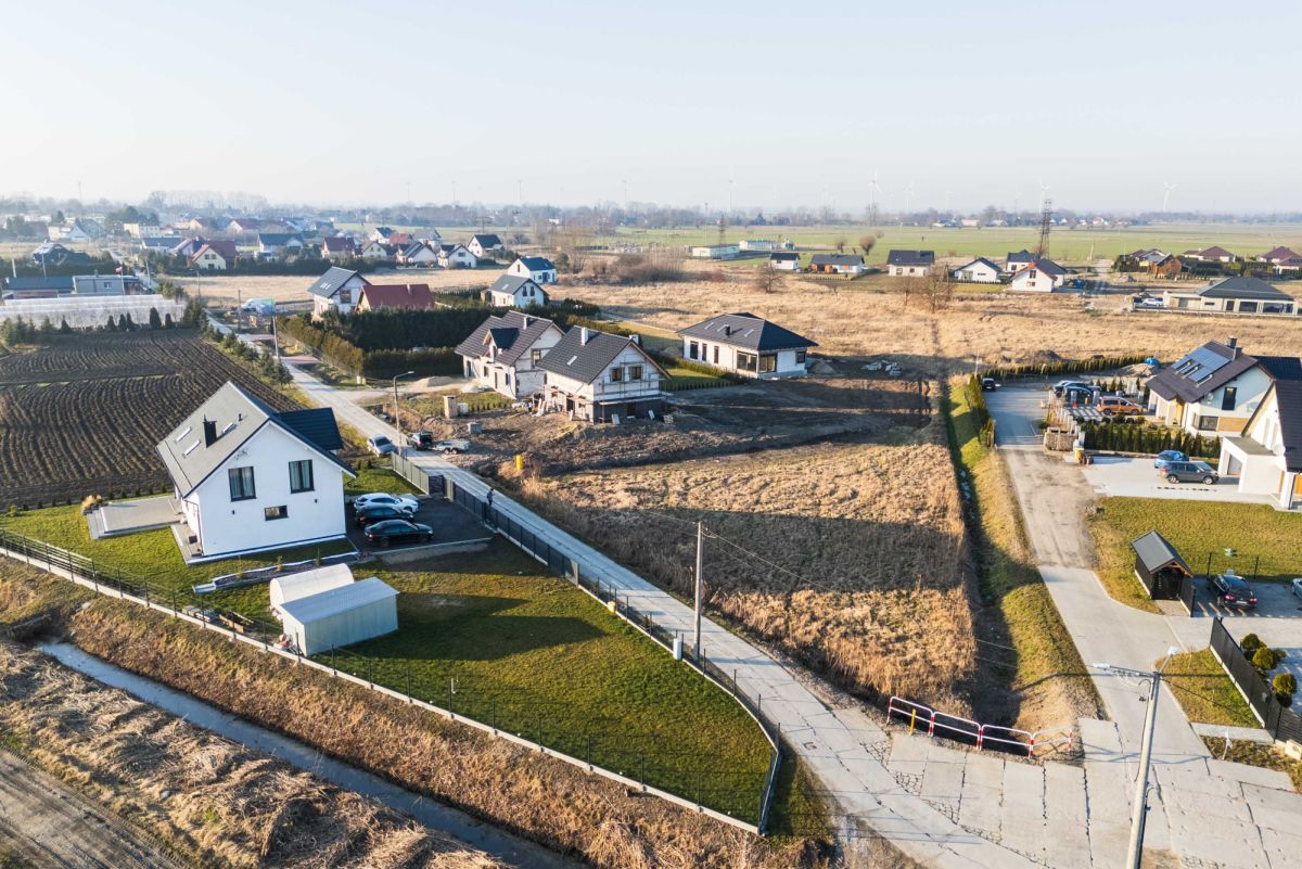 Działka na sprzedaż