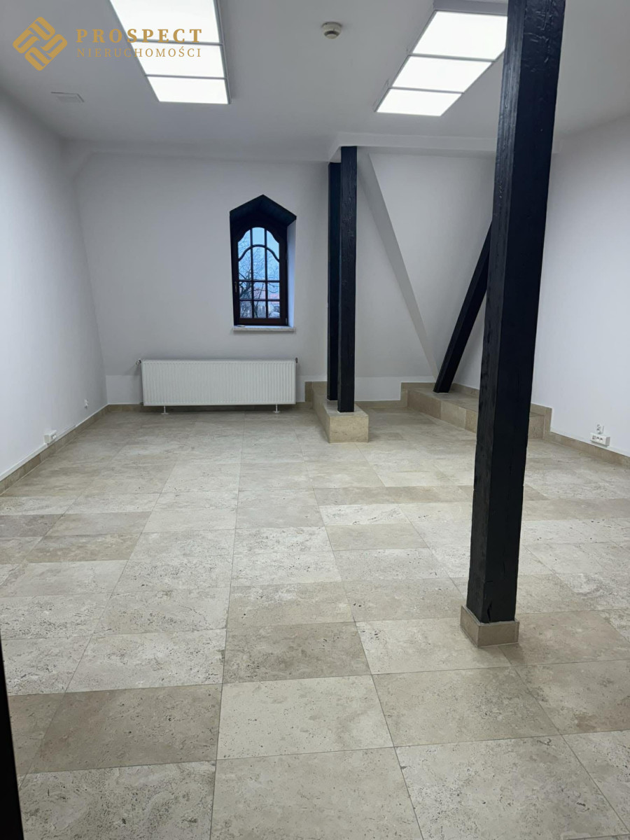 Komercyjny na wynajem