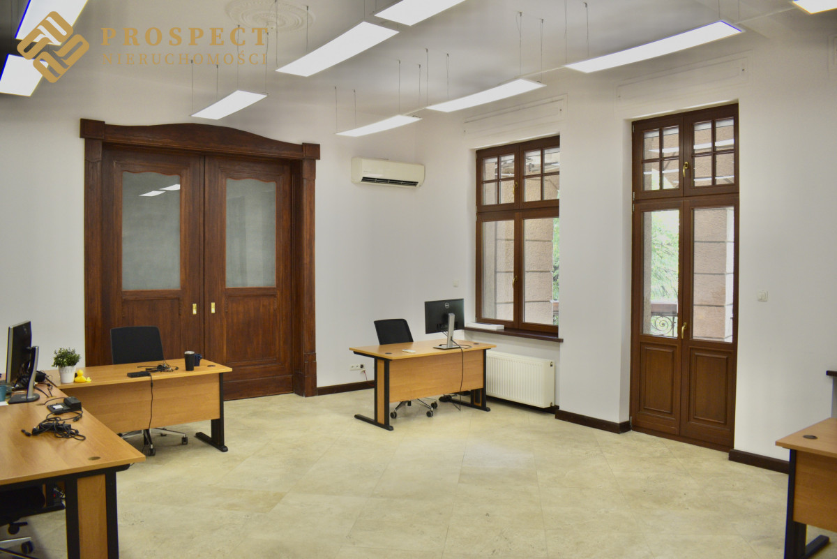 Komercyjny na wynajem