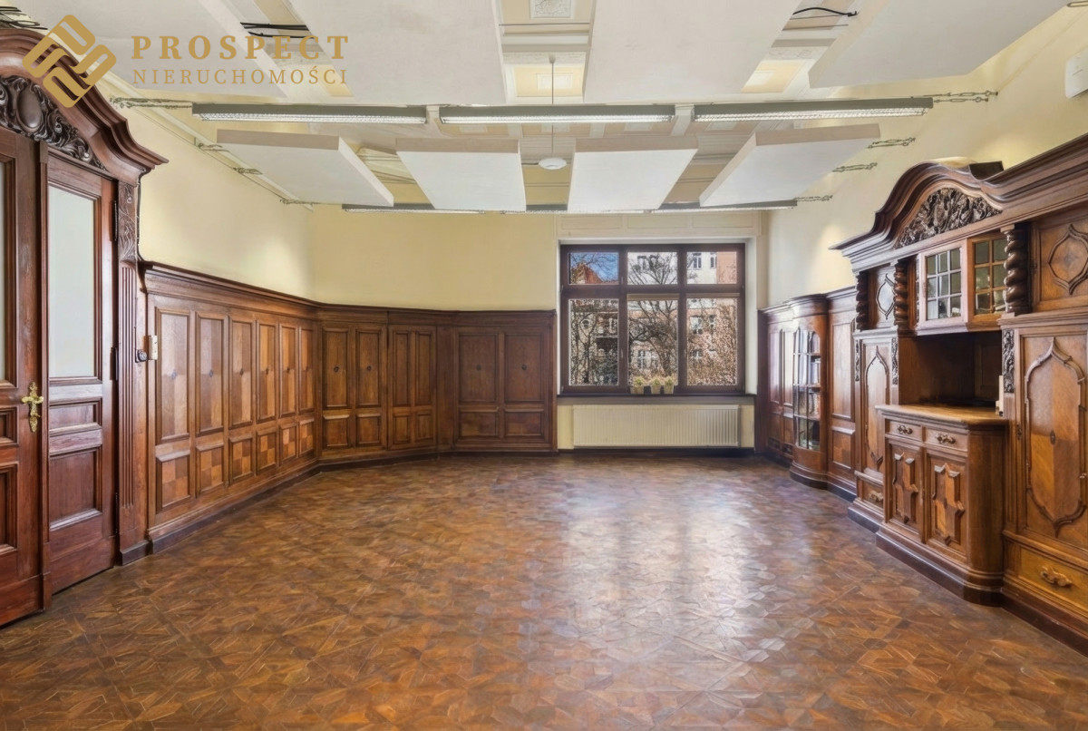 Komercyjny na wynajem