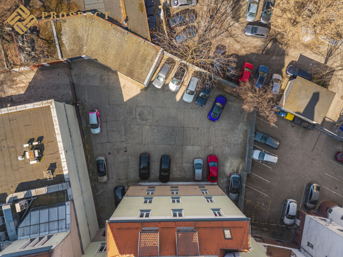 Komercyjny na wynajem