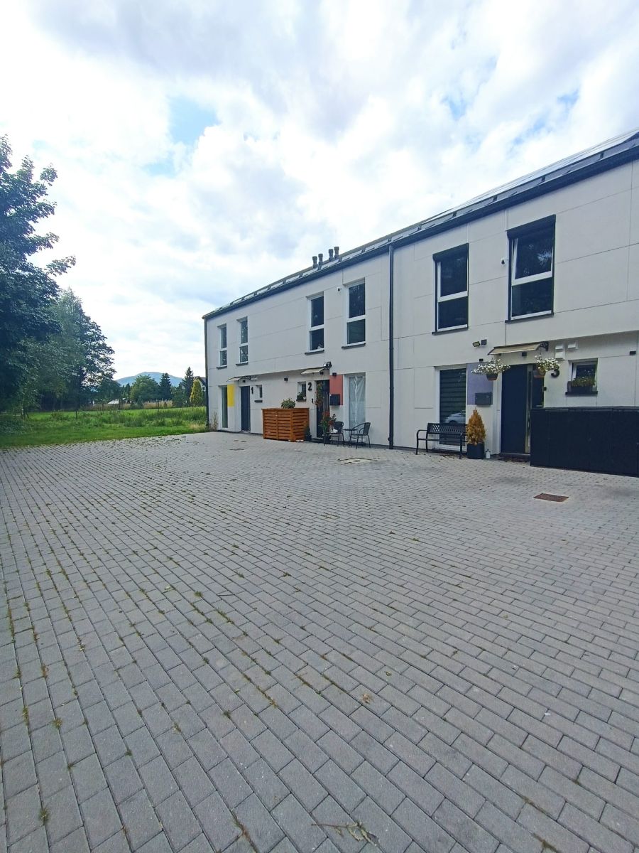 Zdjęcie 2 - 5 pokoi, Dom 101 m² + ogród 603 m² | Łodygowice