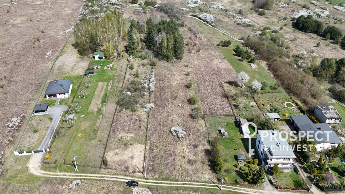 Działka budowlana usługowa 2079 m2 - Chruszczobród