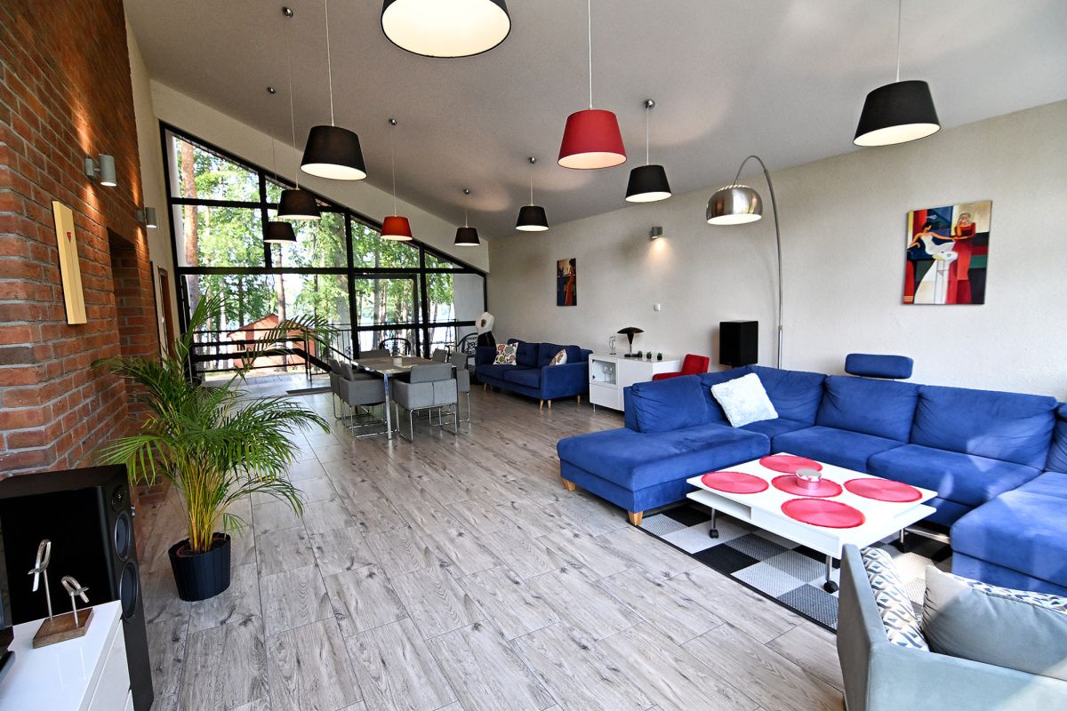 Komercyjny na sprzedaż