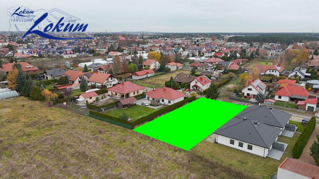 Działka na sprzedaż