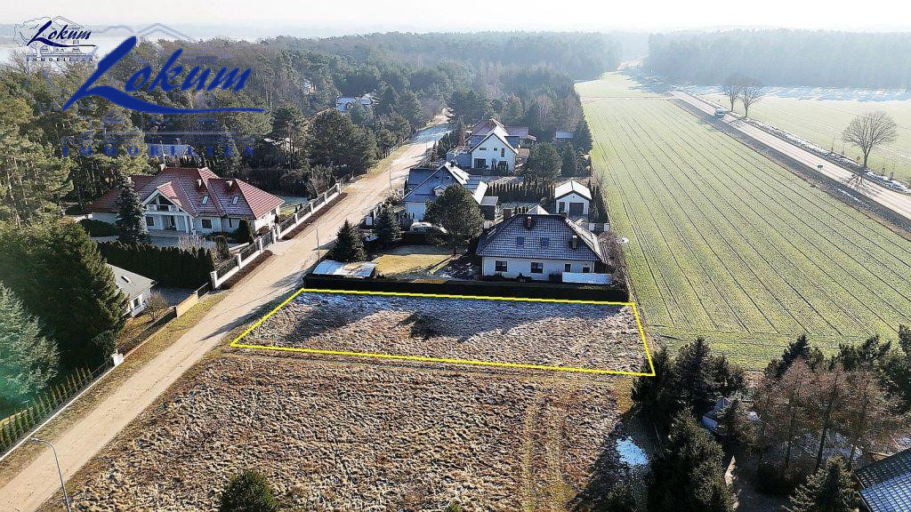 Działka na sprzedaż