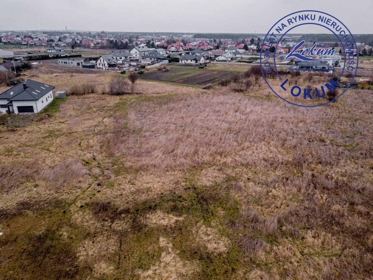 Działka na sprzedaż