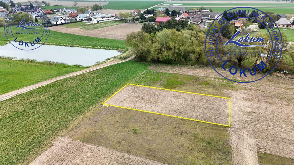 Działka na sprzedaż