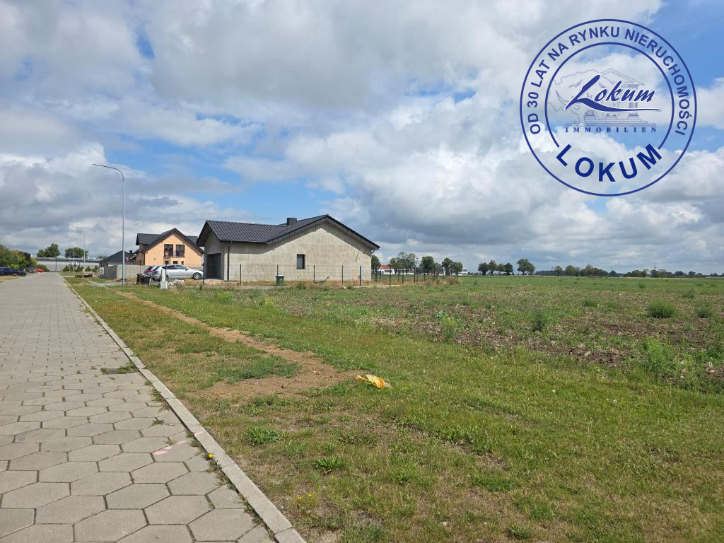 Działka na sprzedaż