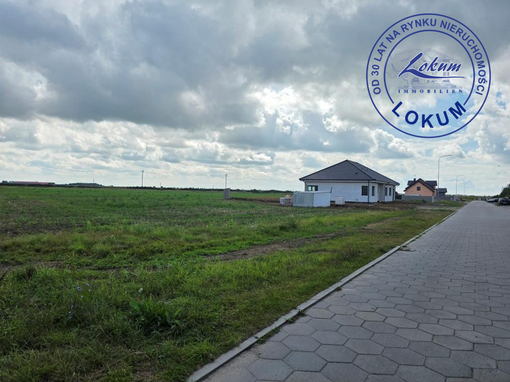 Działka na sprzedaż
