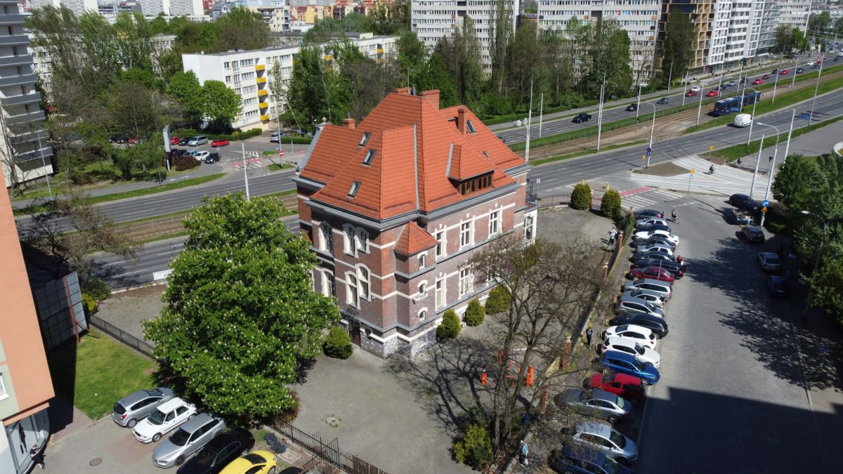 Komercyjny na sprzedaż