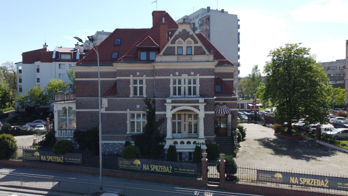 Komercyjny na sprzedaż