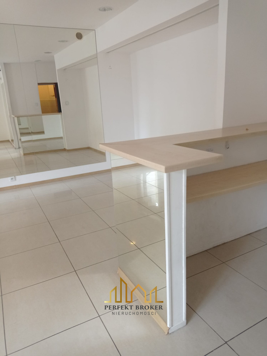 Komercyjny na sprzedaż