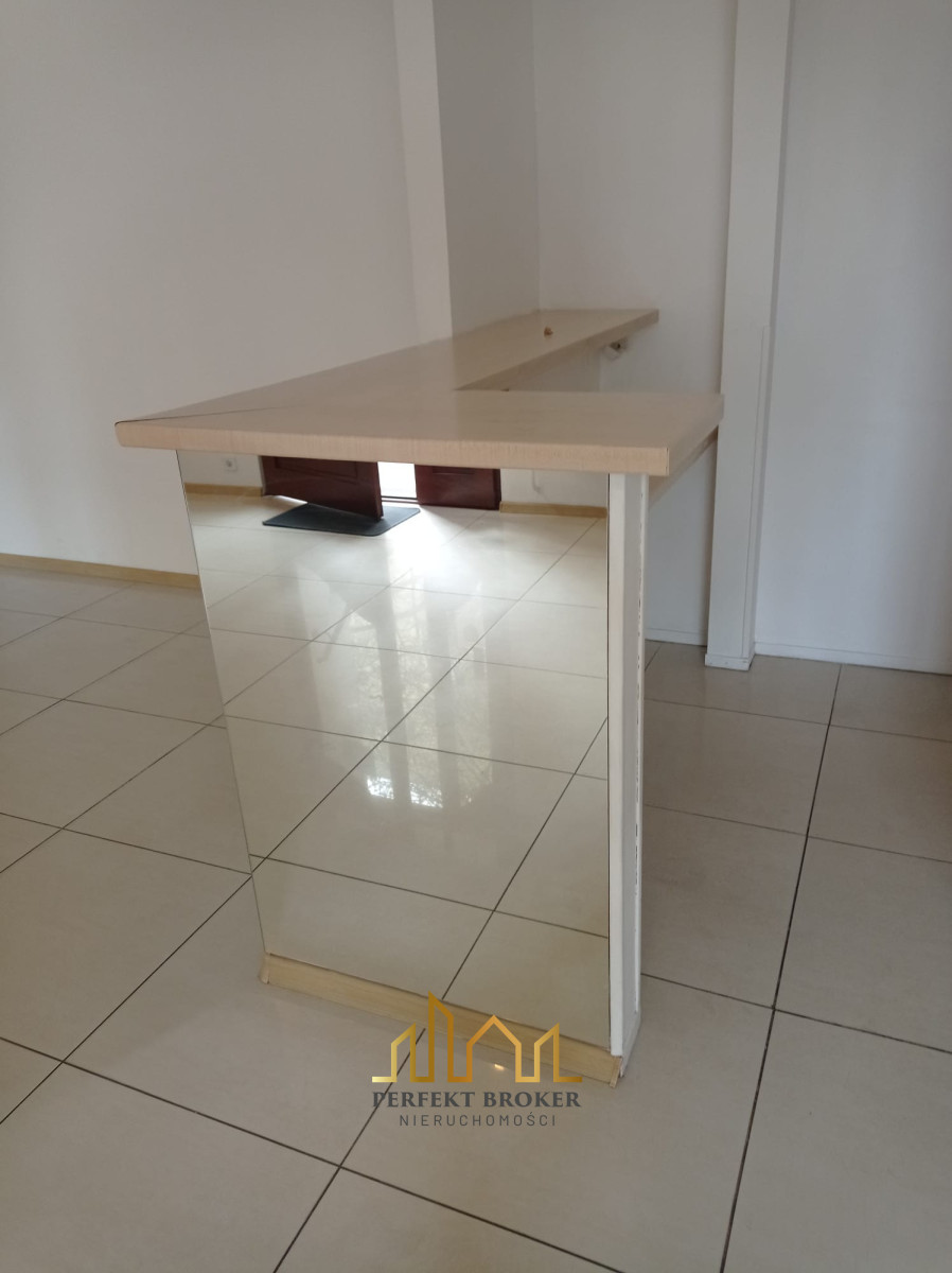 Komercyjny na sprzedaż