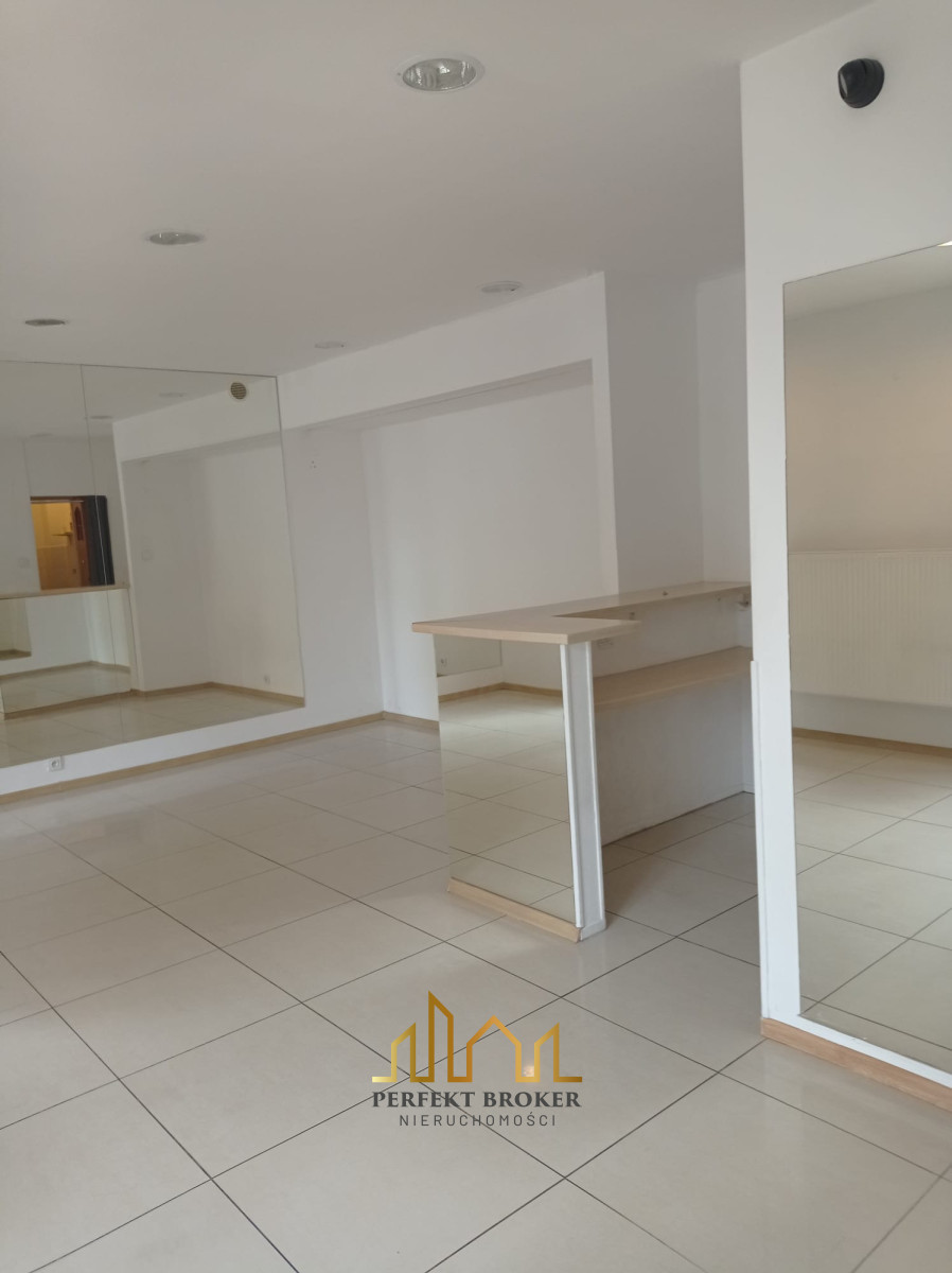 Komercyjny na sprzedaż