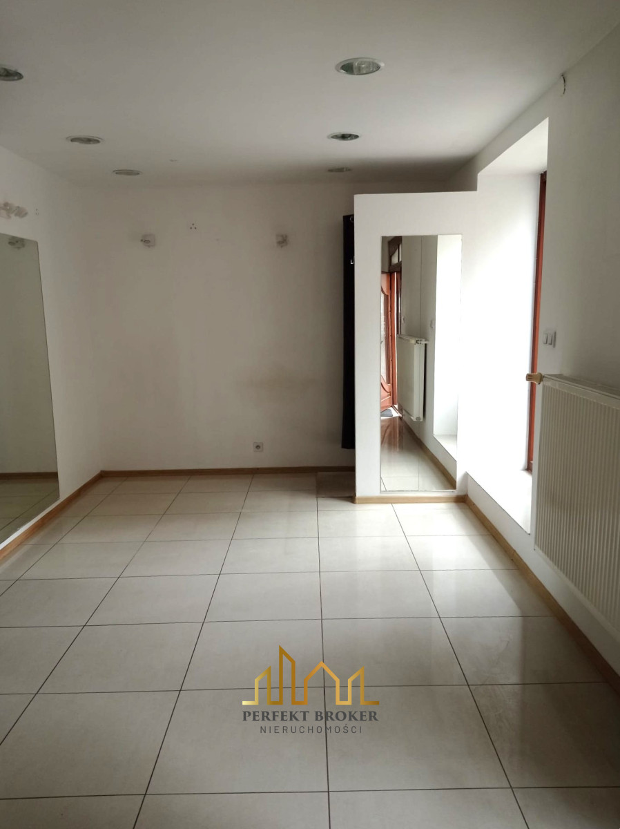 Komercyjny na sprzedaż