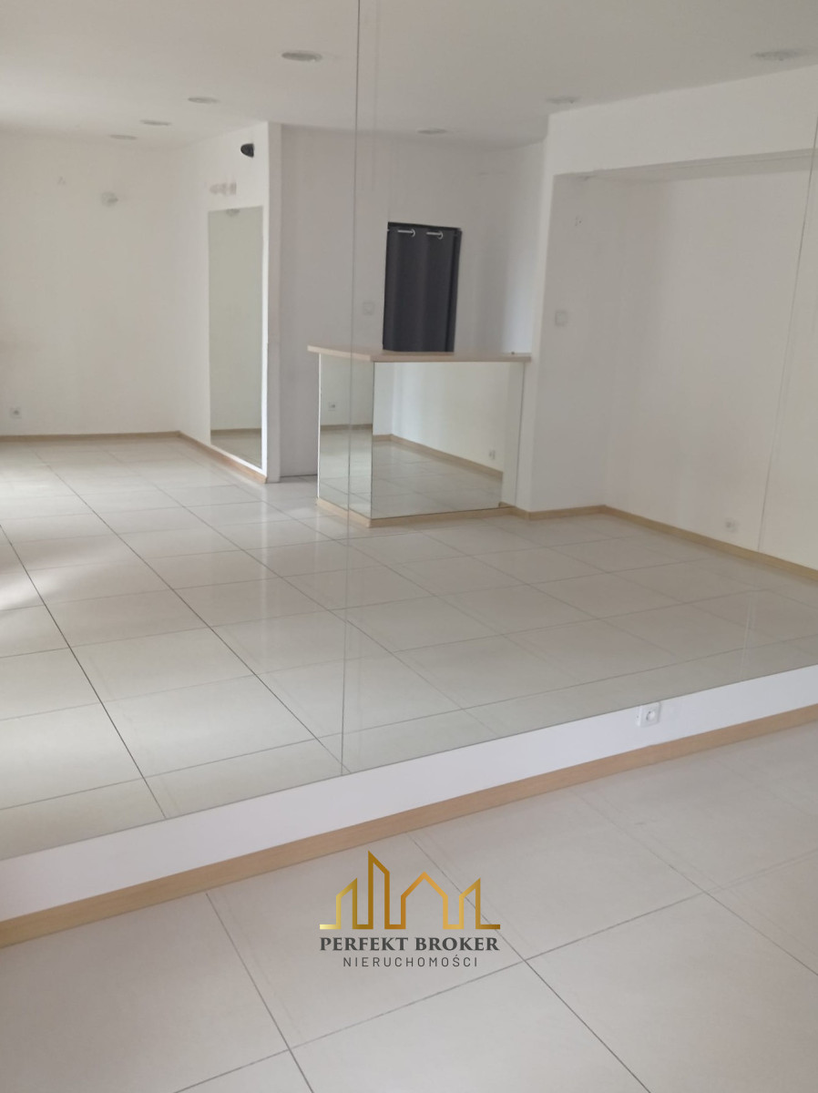 Komercyjny na sprzedaż