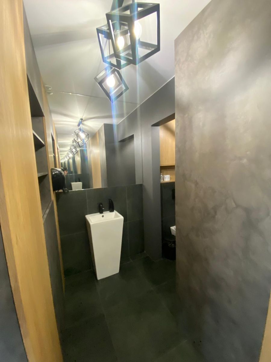 Komercyjny na wynajem