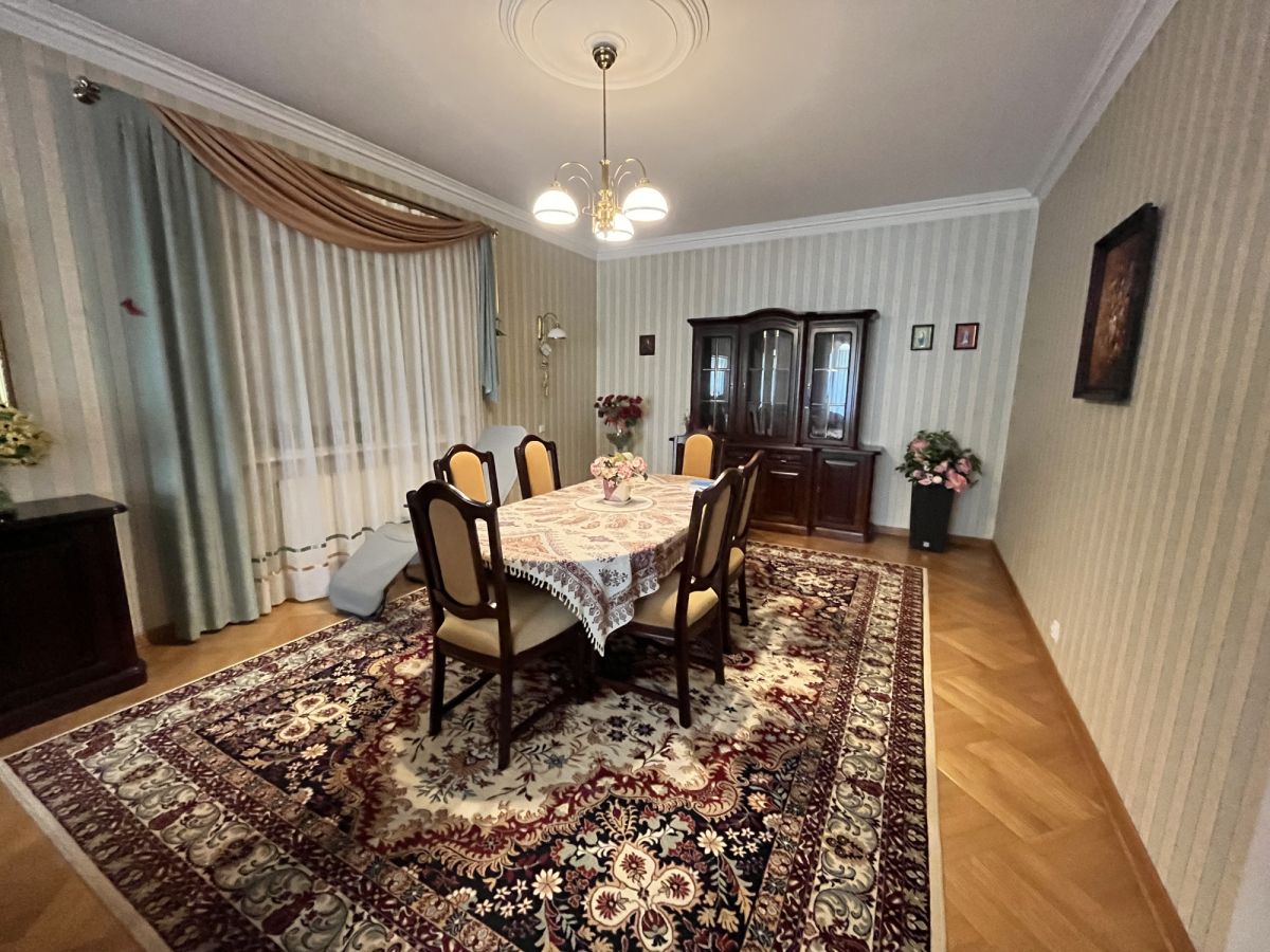 Dom na sprzedaż